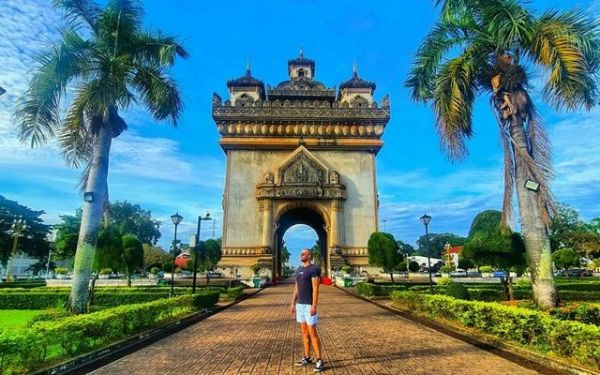 Du lịch hành hương Lào, Tour Lào trọn gói, Tour Lào giá rẻ. Du lịch hành hương Lào, Tour Lào trọn gói, Tour Lào giá rẻ.